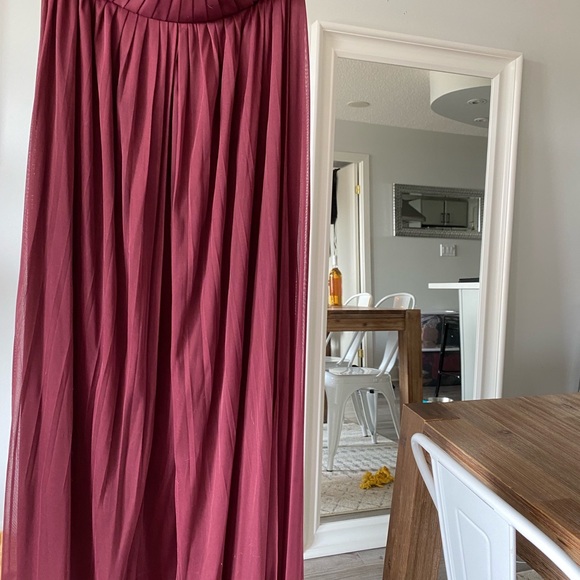 2 Bridesmaid dresses - mesh, convertible. - Picture 2 of 7